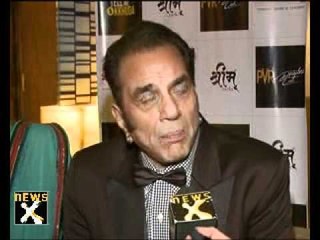 Emotional working with papa, says Esha Deol