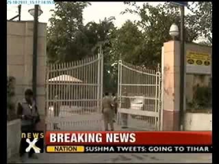 Sushma Swaraj meets BJP men at Tihar Jail in Delhi