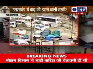 Uttarakhand Flood 2013: An Unbelievable video, where vehicles seem like toys