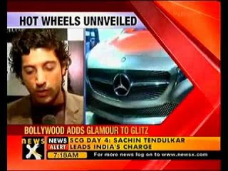 Auto Expo 2012: Farhan Akhtar launches Mercedes M class