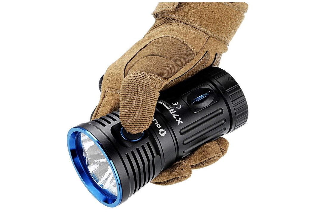 Review Olight X7R Marauder 12000 Lumen Cree XHP70