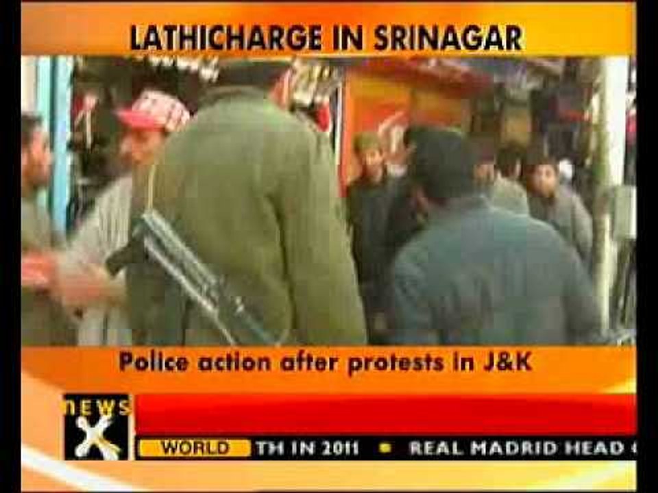 Cops lathicharge medicine traders in Srinagar-NewsX