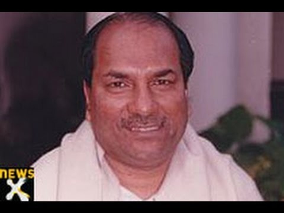 Antony briefs PM, Sonia on troop movement repor...