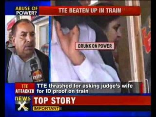 下载视频: TTE thrashed by goons at Chandigarh Railway station - NewsX