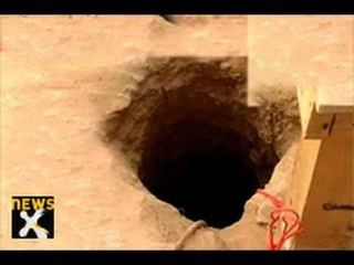 Howrah: Teenage boy dies after falling in a well - NewsX