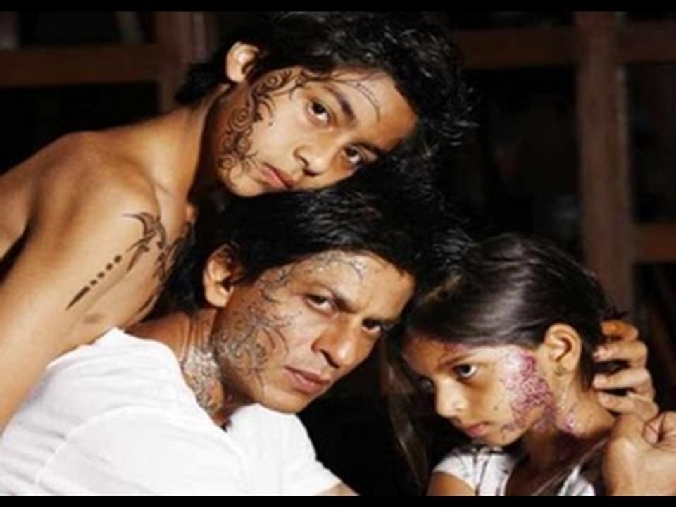 SRK corrupting minds of young children: Child rights commission - NewsX