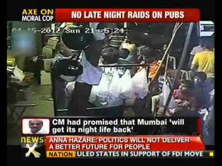 Mumbai's controversial cop Vasant Dhoble transferred - NewsX