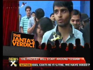 Kareena's Heroine gets mixed reviews - NewsX