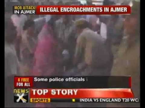 Ajmer: Demolition drive turns violent, mob cane-charged - NewsX