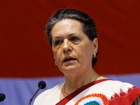 PM, Sonia meet Prez, cabinet reshuffle likely this week - NewsX