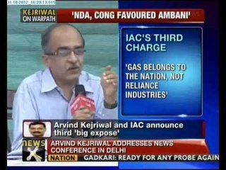 Kejriwal lashes out at PM, Pranab - NewsX