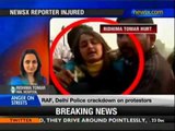 Delhi gangrape: NewsX reporter fine after injury - NewsX