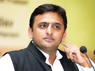 Akhilesh Yadav reinducts tainted minister