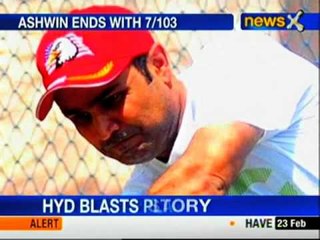 Chennai Test, Day 2: India loses openers Sehwag, Pujara