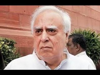 Kapil Sibal attacked, unidentified youth held by police