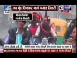 Manoj Tiwari caught riding on bike without helmet