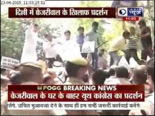 Congress, BJP protest against AAP over farmer suicide