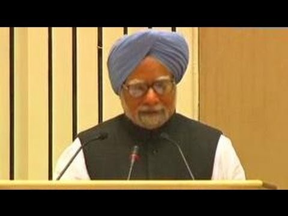 NewsX: Pakistan polls: PM congratulates Sharif, invites him