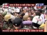 Congress workers clash with police in Bhopal