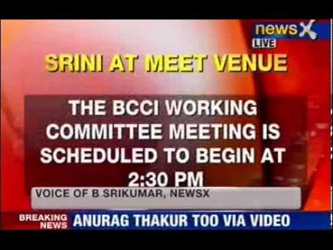 NewsX : Srinivasan at BCCI Working Committee meet venue 3 hours prior the meet