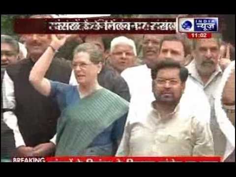 Sushma Swaraj an expert in theatrics: Sonia Gandhi on Lalitgate defence