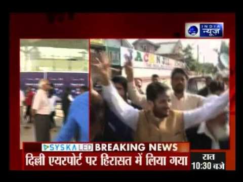 Shabir Shah detained at Delhi Airport