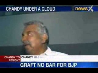 News X : Oommen Chandy refuses to quit