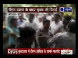 Angry mob beats youth for allegedly pick-pocketing in Bulandshahr, Uttar Pradesh