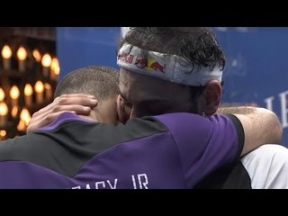 عسل أبيض |  بكاء مروان الشوربجي (لاعب الاسكواش العالمى ) بعد ان فاز اخيه الكبير محمد