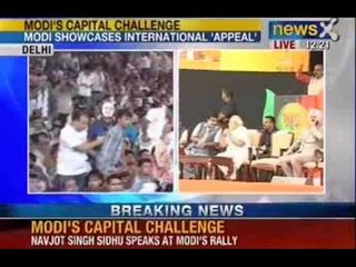 Narendra Modi mega rally:  Vijay Goel addresses the rally, "Badlenge Dilli, Badlenge Bharat".