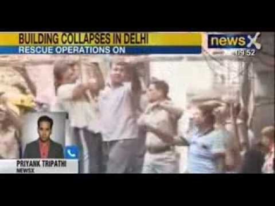 NewsX : Three-storeyed building collapses in Delhi, several feared trapped