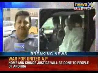 Download Video: NewsX: Andhra Congress leaders test party patience, Jagan forcibly shifted to hospital