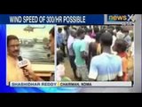 NewsX : Cyclone Phailin approaches India's east coast, thousands flee