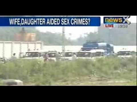 Asaram Bapu flight to Ahmedabad results in a scuffle between his supporters and media- NewsX