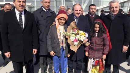Bakan Varank: 'Pazara kadar değil mezara kadar' diyerek yola çıktılar' - KARS