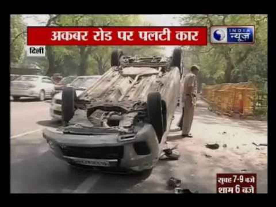 Delhi: Speeding car rammed into a parked car at Akbar Road; one injured