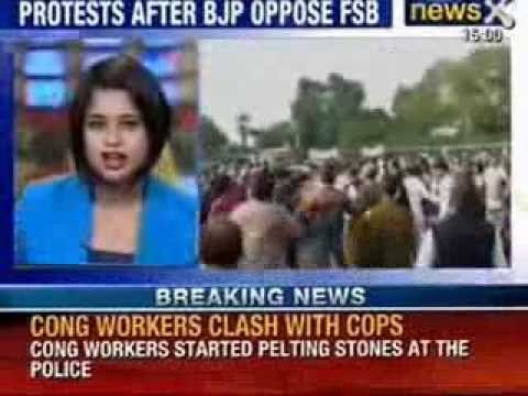Congress workers lathicharged in Lucknow - News X