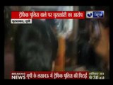 A Traffic Police constable beaten by mob for demanding bribe in Moradabad, Uttar Pradesh