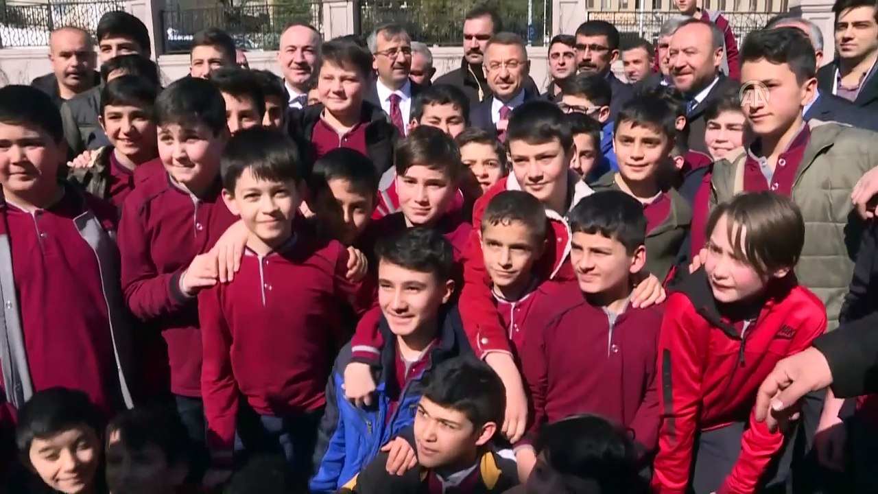 Cumhurbaşkanı Yardımcısı Oktay, Kırıkkale'de ziyaretlerde bulundu
