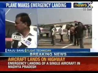 Plane makes emergency landing in Betul, Madhya Pradesh - NewsX