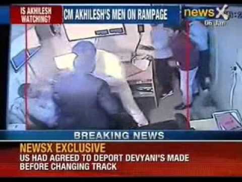 Samajwadi Party workers thrash staff of toll Plazas - NewsX