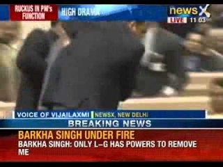 NewsX: Protestors disrupt Manmohan Singh's speech at Vigyan Bhawan