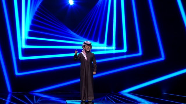 الشبل عبد الهادي يبدأ قصيدته بأبريق #شبل_القصيد