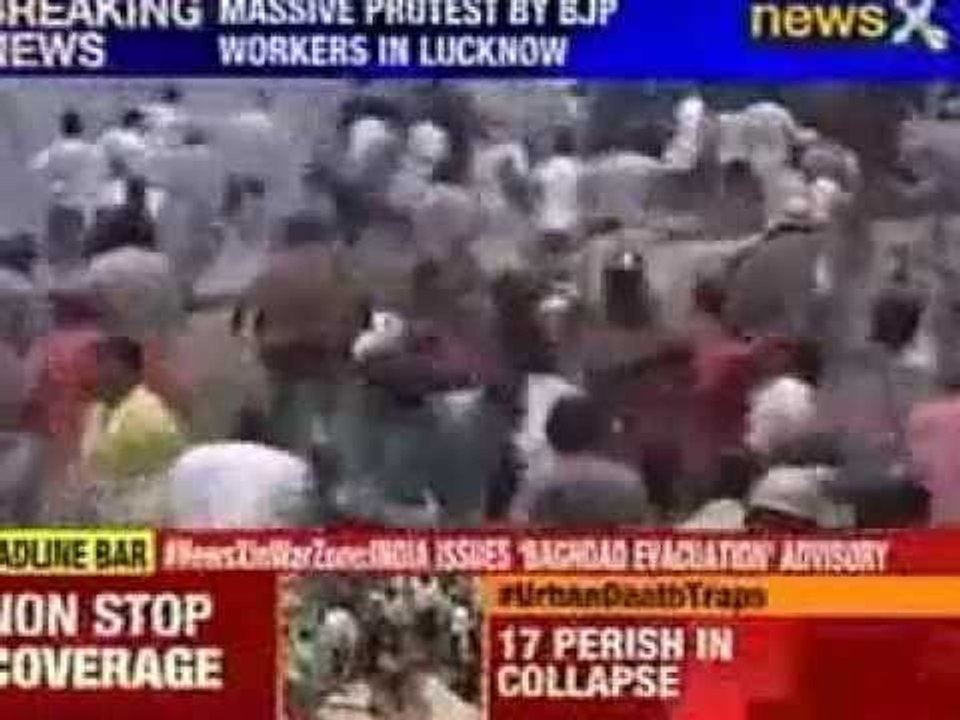 Massive protest by BJP workers in Lucknow