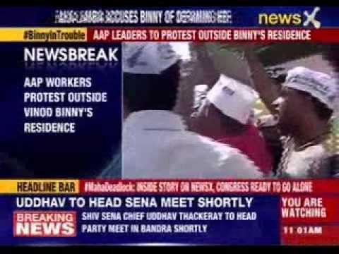 AAP workers protest outside Vinod Binny’s residence