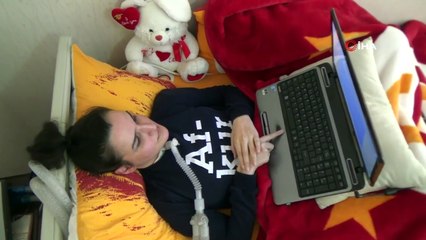 3 Makineye Bağlı Yaşayan Nurçin, Bu Kez "Sessizsiniz" Kitabı İçin Yazdı