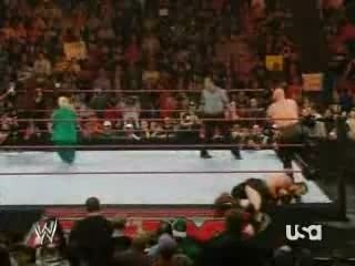 Raw 1 7 08 Mick Foley & Hornswoggle vs The Highlanders