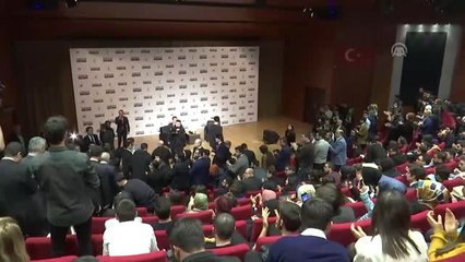 Download Video: Binali Yıldırım, Bahçeşehir Üniversitesinde Düzenlenen Programda Gençlerle Buluştu (1)