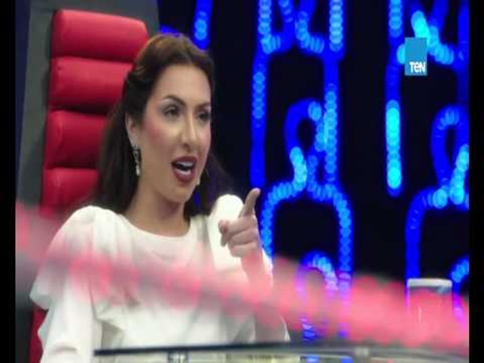 مصارحة حرة - نقاش حاد بين الإعلامي تامر امين و منى عبد الوهاب بسبب " فستان مايا دياب وهيفاء وهبي "