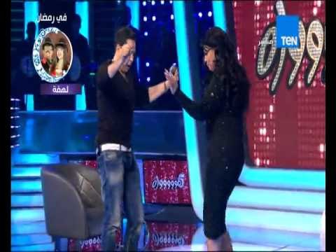 5 موووواه - النجم حكيم يشعل الاستوديو بـ أغنية - بينى وبينك خطوة ونص